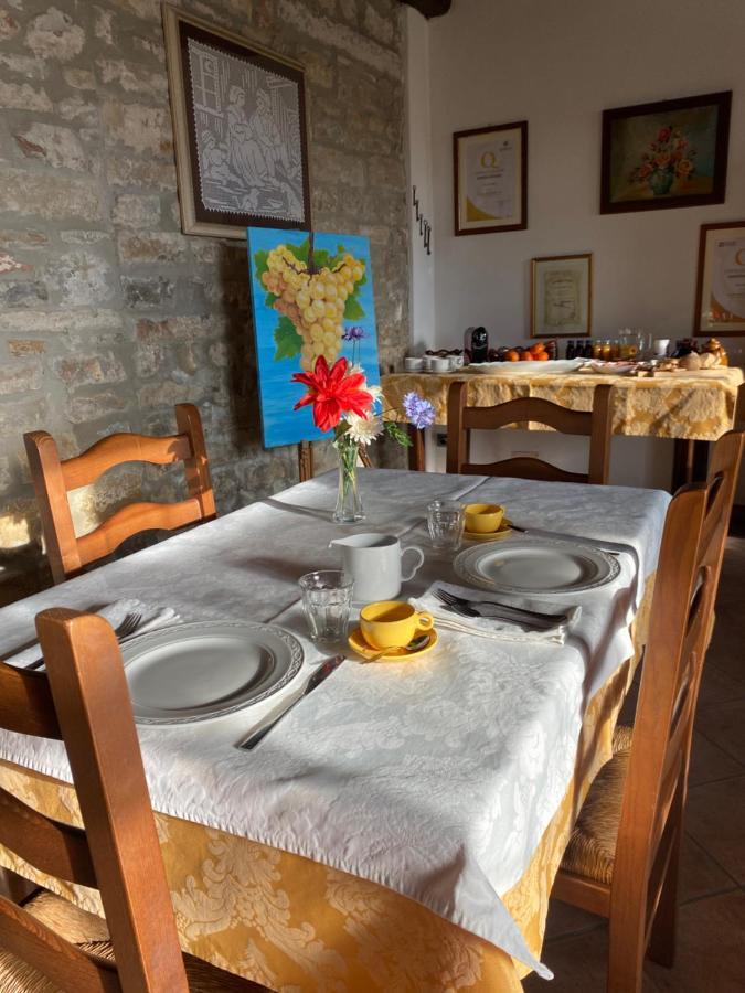 Agriturismo Pian Del Duca Vesime Exteriör bild