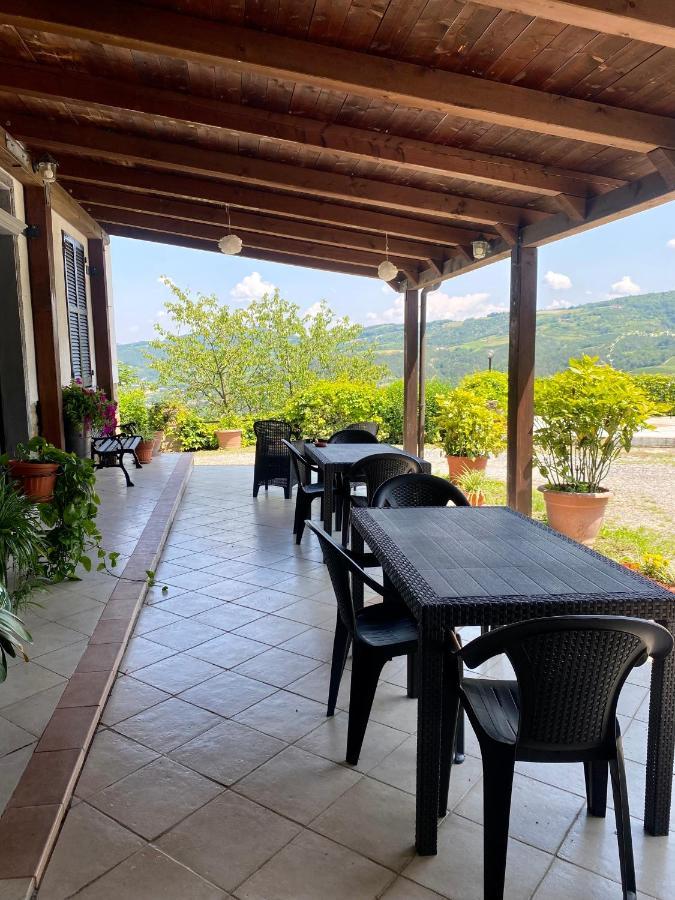Agriturismo Pian Del Duca Vesime Exteriör bild