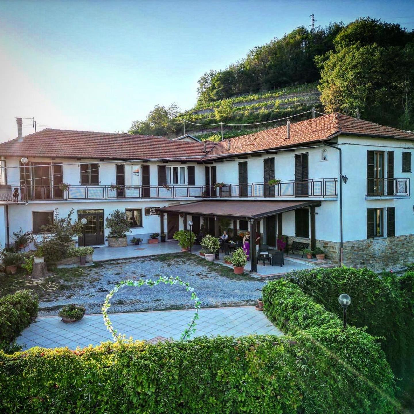 Agriturismo Pian Del Duca Vesime Exteriör bild