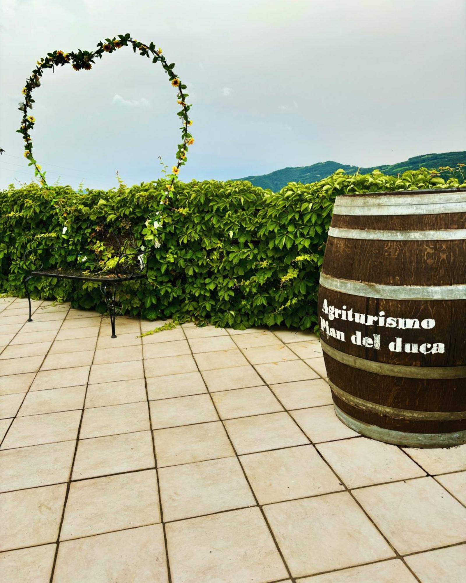 Agriturismo Pian Del Duca Vesime Exteriör bild